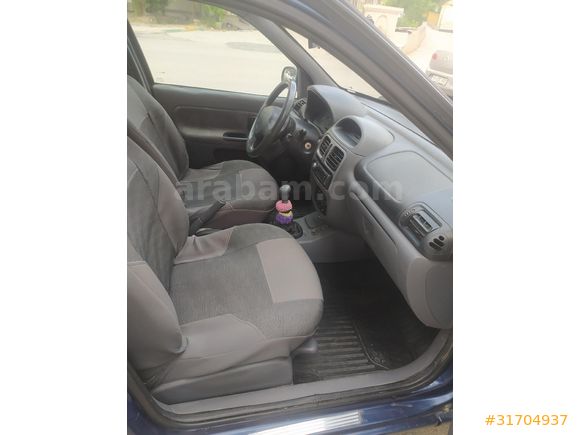 Renault Clio 1.6 RXT 2000 Model