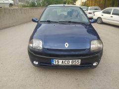 Renault Clio 1.6 RXT 2000 Model