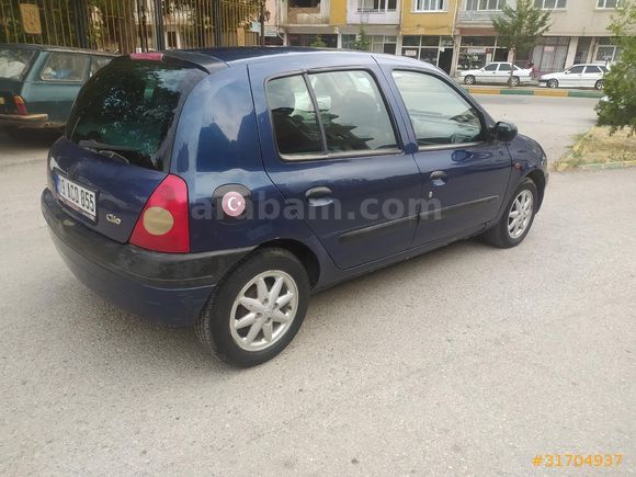 Renault Clio 1.6 RXT 2000 Model