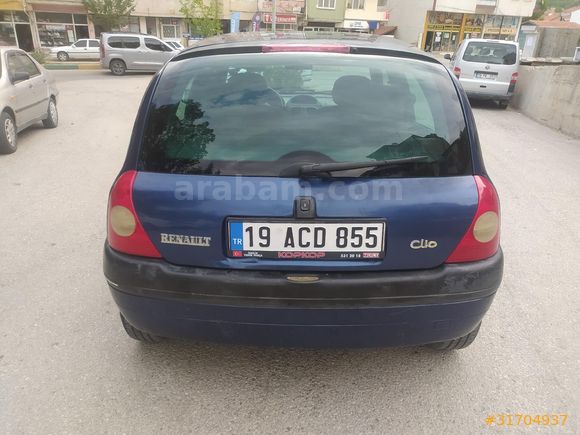 Renault Clio 1.6 RXT 2000 Model