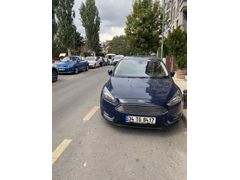 Öğretmen Sahibinden Tek Fiyat Ford Focus 1.5 TDCi otomatik Titanium 2015 Model İstanbul  km Lacivert