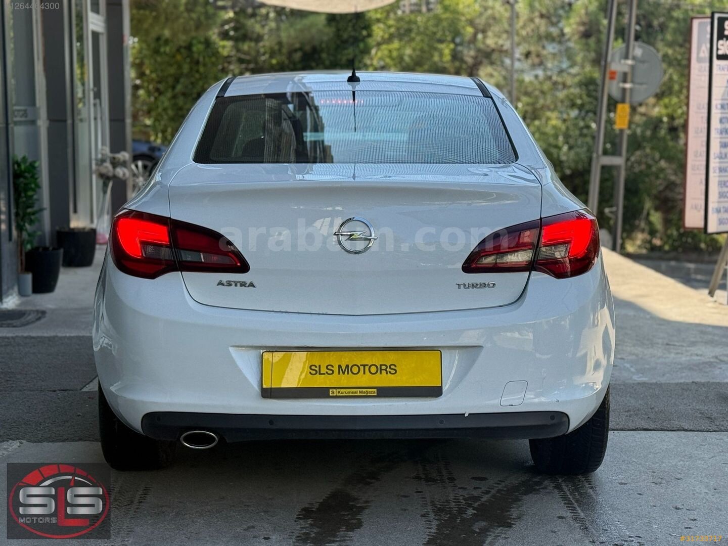 Galeriden Opel Astra 1.4 T Sport 2015 Model İstanbul 121.000 km Beyaz 4