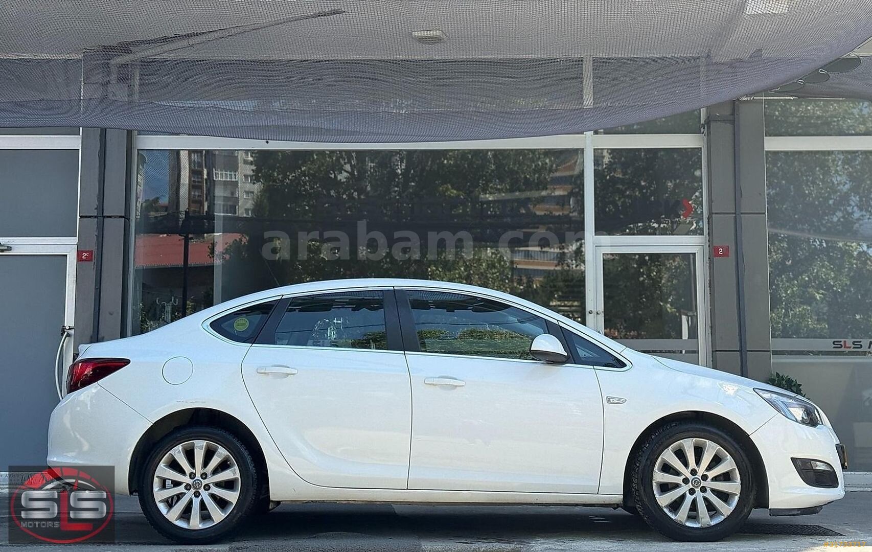 Galeriden Opel Astra 1.4 T Sport 2015 Model İstanbul 121.000 km Beyaz 6
