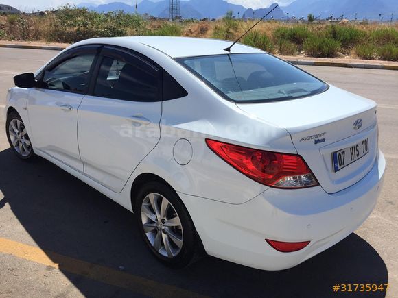 Sahibinden Hyundai Accent Blue 1.6 CRDI Mode Plus 2013 Model 