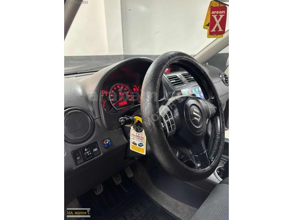 JAPON HARİKASI SUZUKI SX4 1.6 GL DONANIMLI LPG'Lİ ÖZEL PLAKALI