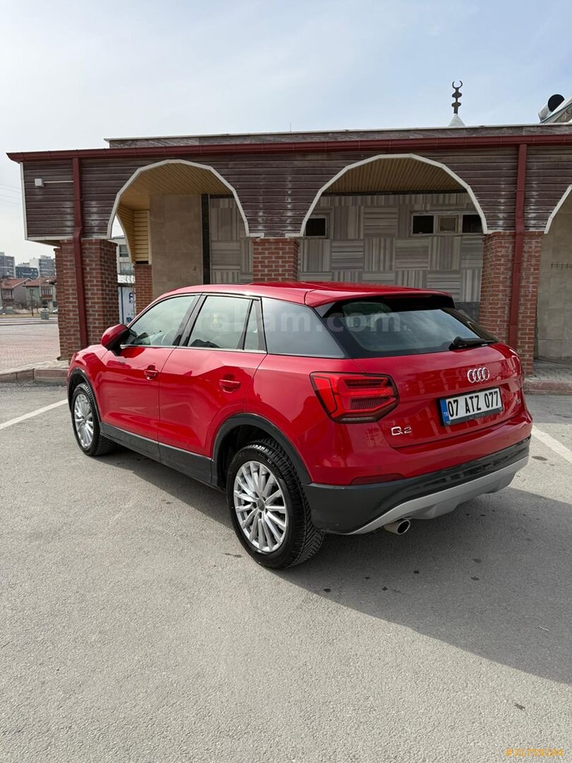 Sahibinden Audi Q2 1.6 TDI Design 2018 Model Konya 71.000 km Kırmızı 4