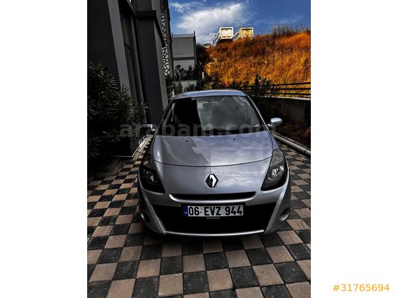 Sahibinden Renault Clio 1.2 Expression 2010 Model