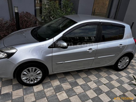 Sahibinden Renault Clio 1.2 Expression 2010 Model