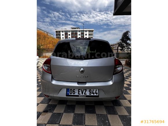 Sahibinden Renault Clio 1.2 Expression 2010 Model