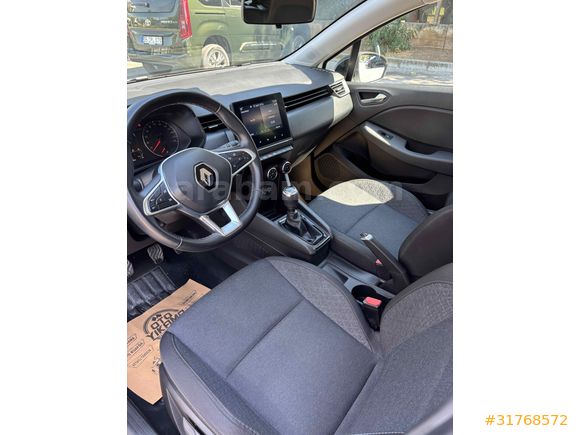 Sahibinden Renault Clio 1.0 TCe Touch 2023 Model 