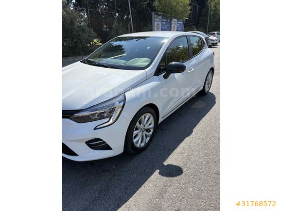 Sahibinden Renault Clio 1.0 TCe Touch 2023 Model 