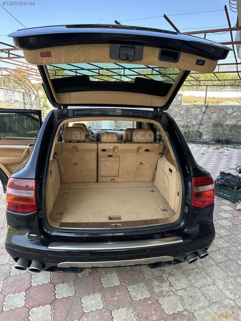 Güç Sevenlere Porsche Cayenne 4.8 Turbo 7