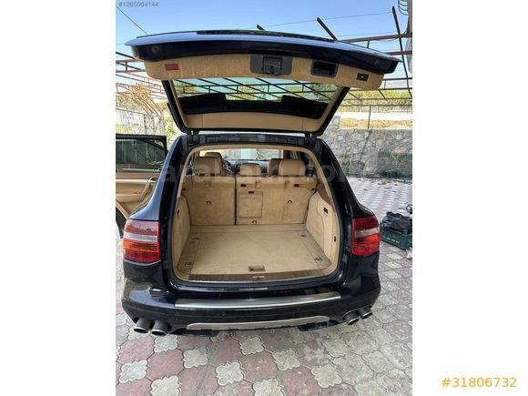 Güç Sevenlere Porsche Cayenne 4.8 Turbo