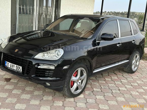 Güç Sevenlere Porsche Cayenne 4.8 Turbo