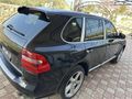 Güç Sevenlere Porsche Cayenne 4.8 Turbo