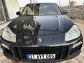 Güç Sevenlere Porsche Cayenne 4.8 Turbo