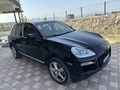 Güç Sevenlere Porsche Cayenne 4.8 Turbo
