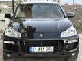 Güç Sevenlere Porsche Cayenne 4.8 Turbo