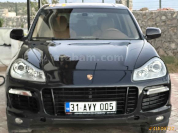 Güç Sevenlere Porsche Cayenne 4.8 Turbo
