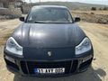 Güç Sevenlere Porsche Cayenne 4.8 Turbo