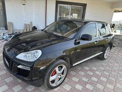 Güç Sevenlere Porsche Cayenne 4.8 Turbo