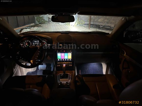 Güç Sevenlere Porsche Cayenne 4.8 Turbo