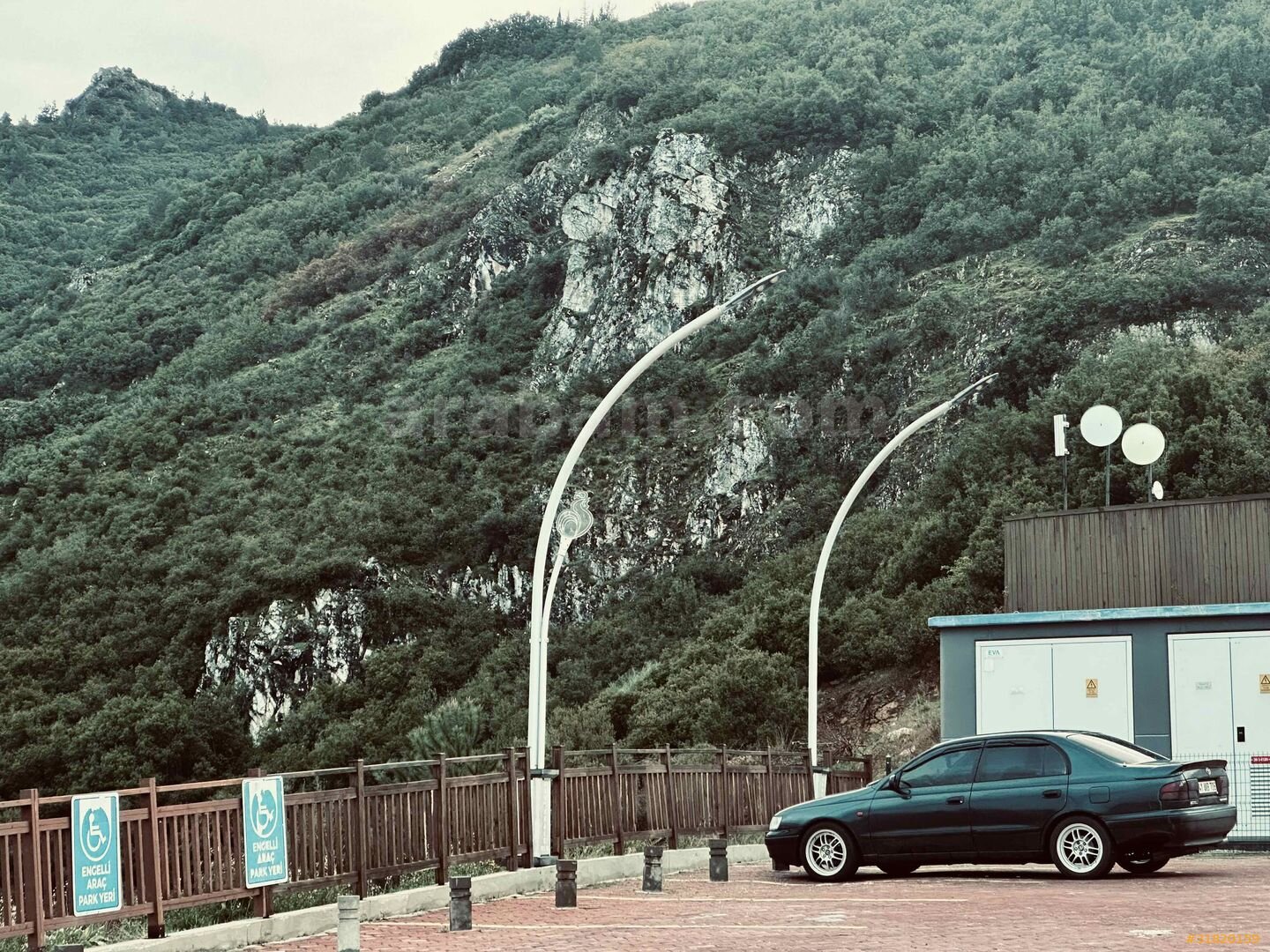 Sahibinden Toyota Carina 2.0 GLi 1998 Model Ankara 330.000 km Yeşil 5