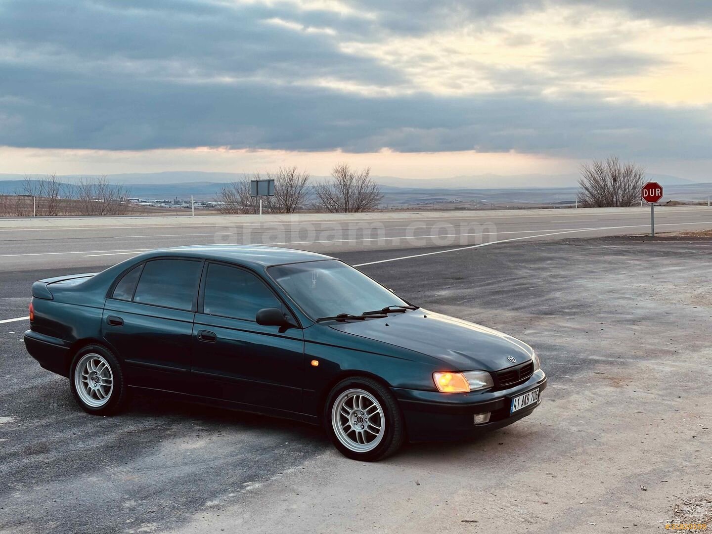 Sahibinden Toyota Carina 2.0 GLi 1998 Model Ankara 330.000 km Yeşil 1