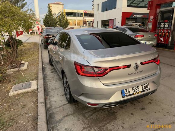 Sahibinden Renault Megane 1.3 TCe Icon 2023 Model 