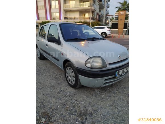 Sahibinden Renault Clio 1.4 RTA 2000 Model