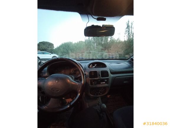 Sahibinden Renault Clio 1.4 RTA 2000 Model