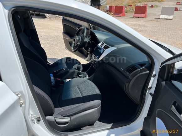 2. Sahibinden Hyundai Accent Blue
