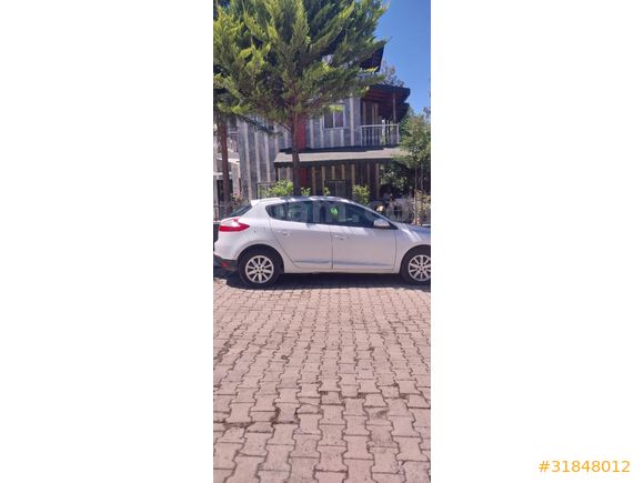 Sahibinden Renault Megane 1.6 Privilege 2011 Model İzmir