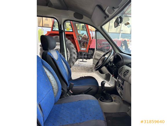 ABBASLAR OTOMOTİV’DEN HATASIZ 2011 KANGOO
