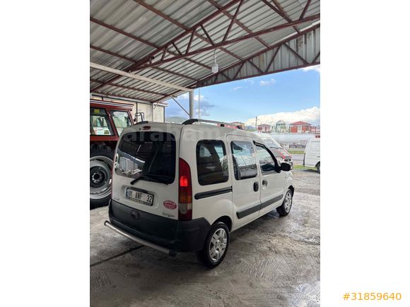 ABBASLAR OTOMOTİV’DEN HATASIZ 2011 KANGOO
