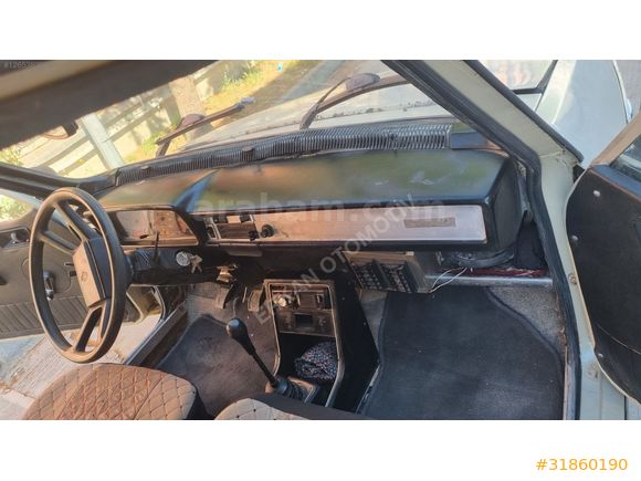 84 model Renault 12