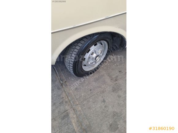 84 model Renault 12