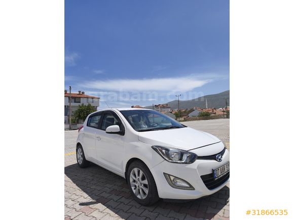 Sahibinden Hyundai i20 1.2 D-CVVT Sense 2013 Model