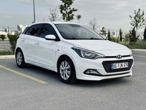Otomatik Hyundai i20 1.4 MPI 2017 Değişensiz
