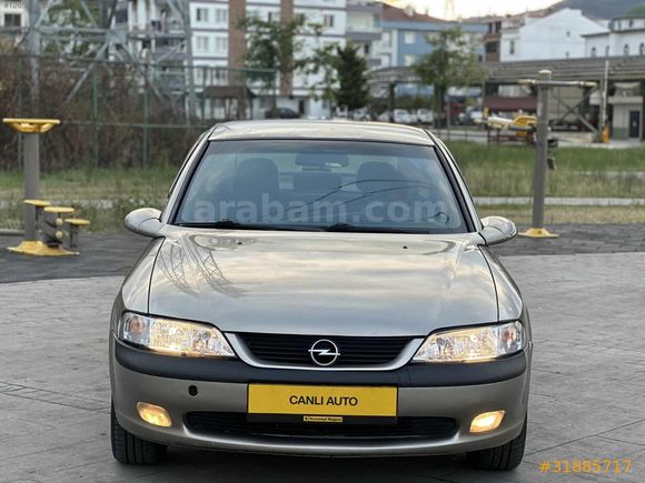 1996 MODEL DEĞİŞENSİZ EMSALSİZ TEMİZLİKTE OTOMATİK OPEL VECTRA