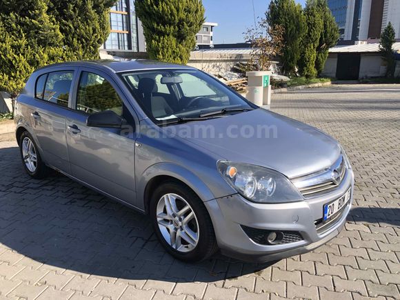 2011 MODEL 196.000 KM'DE OPEL ASTRA 1.3 CDTI ESSENTIA KONFOR