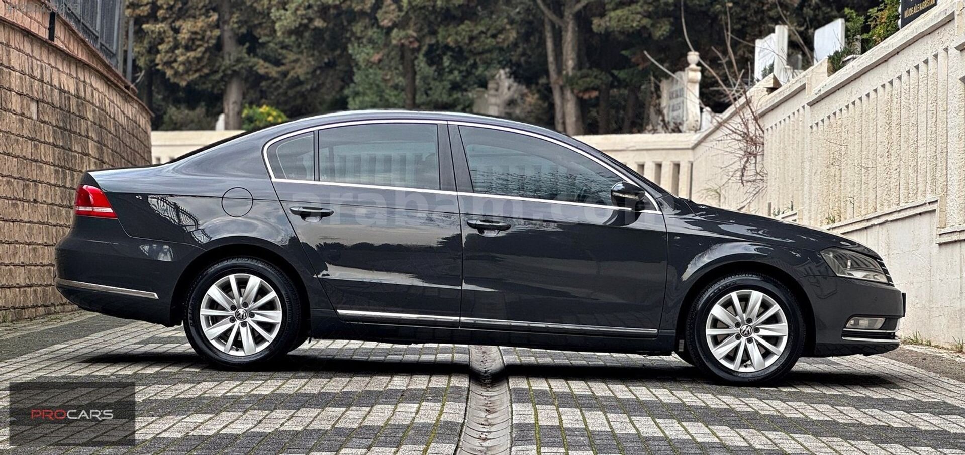 Galeriden Volkswagen Passat 1.4 TSi BlueMotion Comfortline 2011 Model İstanbul 148.000 km Füme 4
