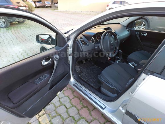 Sahibinden Renault Megane 1.6 Dynamique 2005 Model 