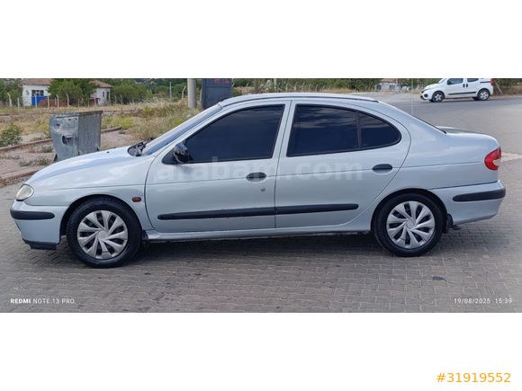 2000 MODEL KLİMALI KUSURSUZ 1.6RTE 16V MEGAN FULL BAKİM TKS OLUR