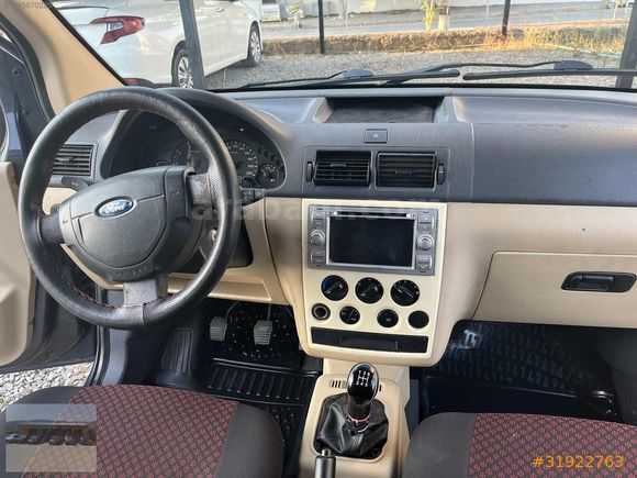 2009 CONNECT 1.8 TDCİ GLX DEĞIŞENSIZ