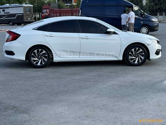 Galeriden Honda Civic 1.6 i-VTEC ECO Elegance 2017 Model Konya