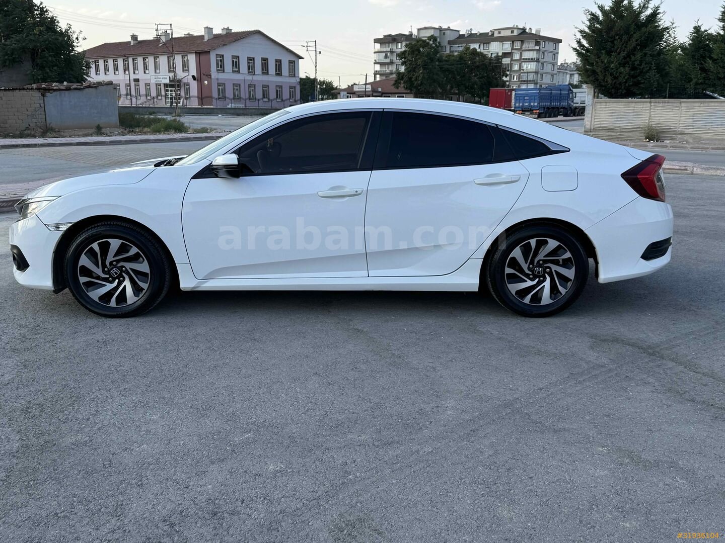 Galeriden Honda Civic 1.6i VTEC Eco Elegance 2017 Model Konya 181.000 km Beyaz 7