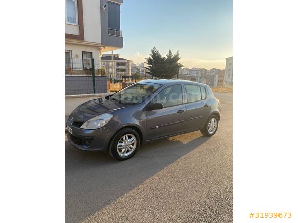 Öğretmenden Temiz ,düşük km Clio 3