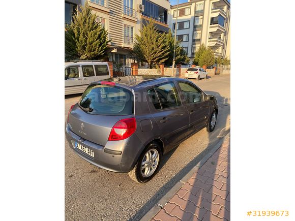 Öğretmenden Temiz ,düşük km Clio 3