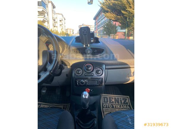Öğretmenden Temiz ,düşük km Clio 3